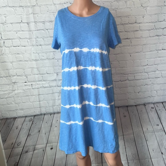 Universal Thread Tops - Universal Thread blue & white top size S